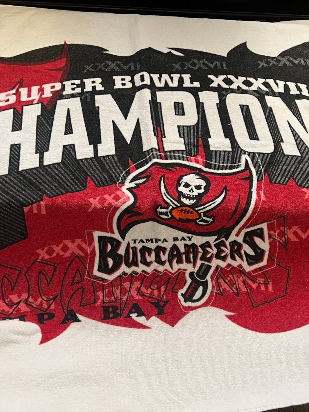 Tampa Bay Buccaneers Super Bowl XXXVII Champions NFL Towel Blanket Red